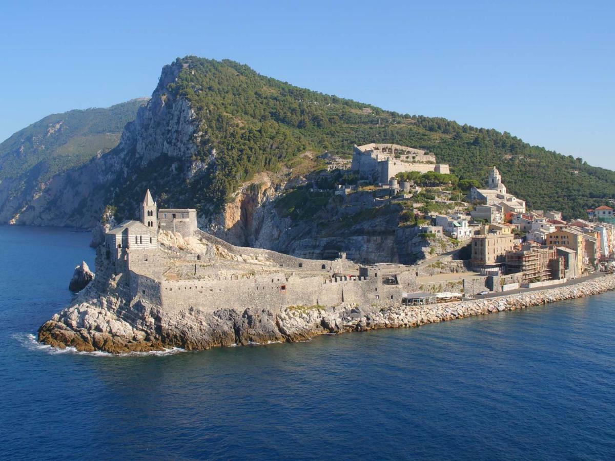 Casetta Romantica Viola Lerici Bagian luar foto
